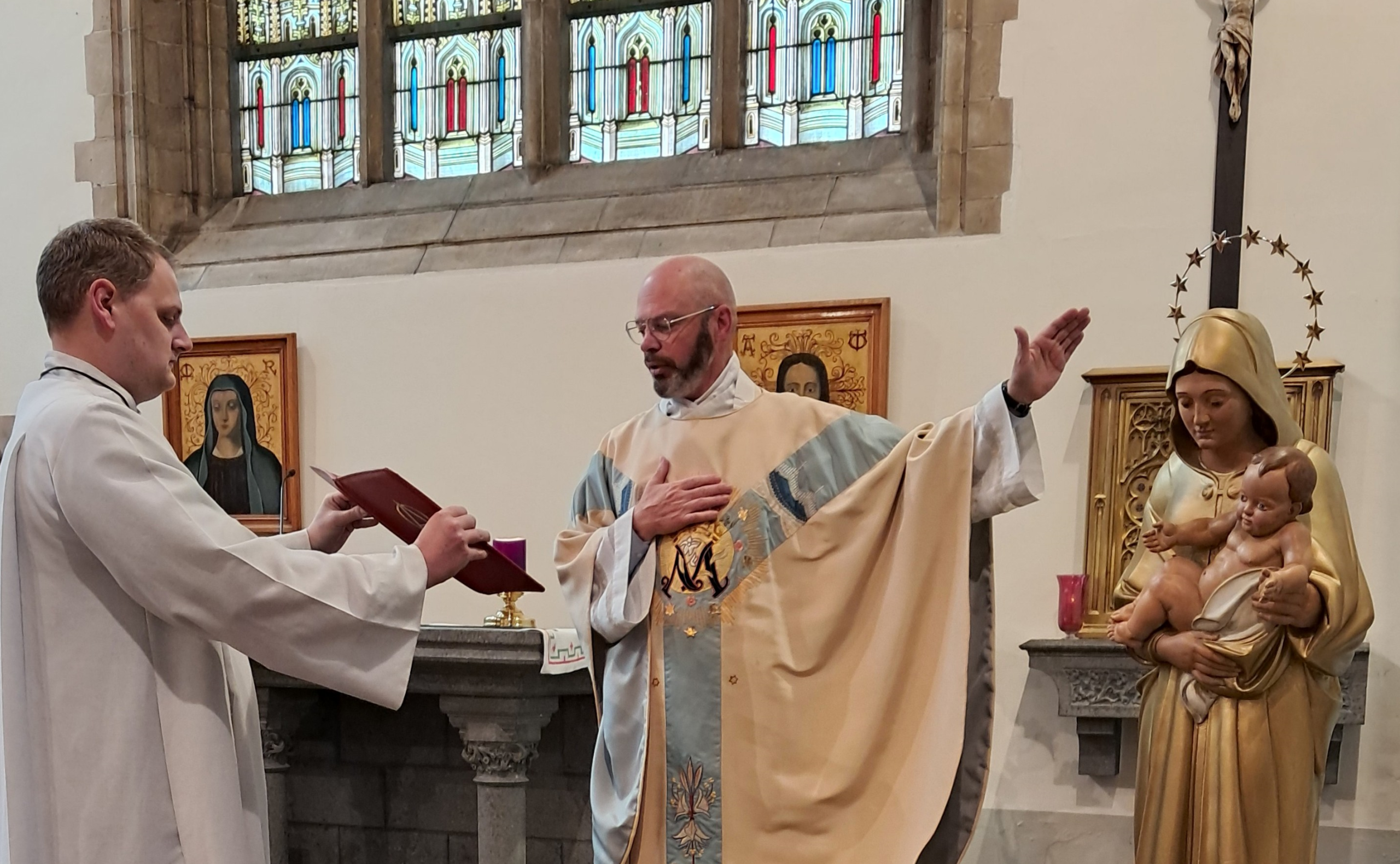 Inzegening beeld Maria met Kindje Jezus