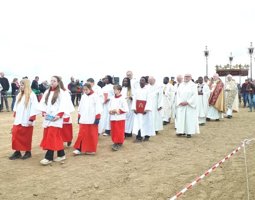Prachteditie van processie op Paasmaandag