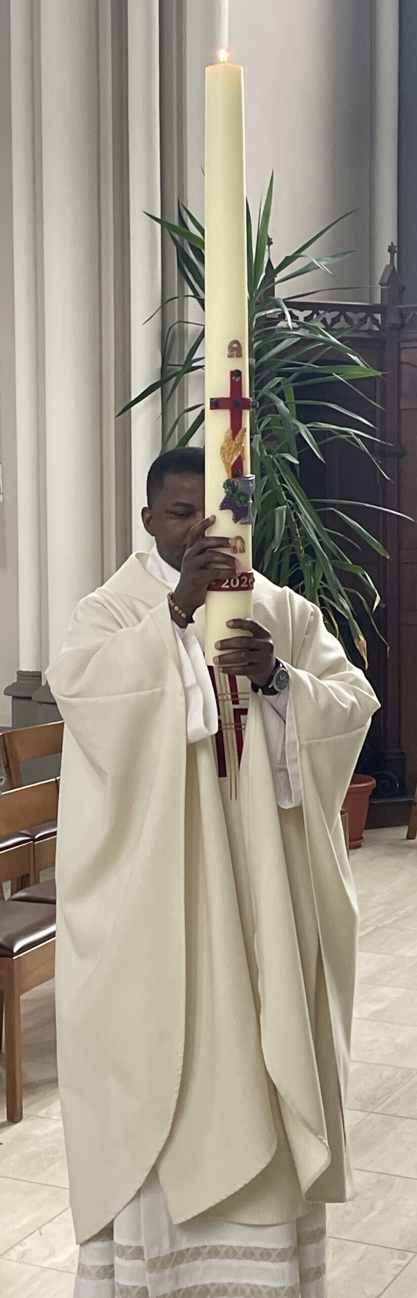 Paaskaars Sint-Odulphus Bost